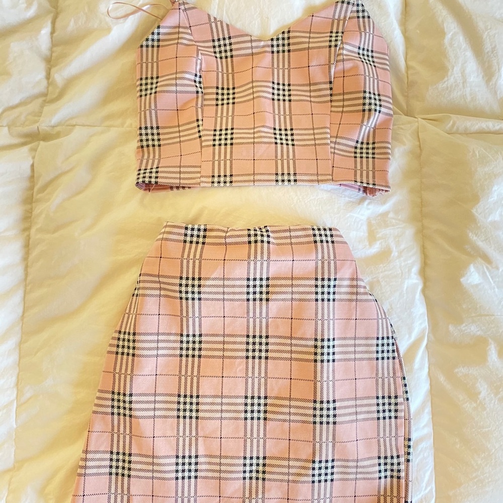 Two piece set (small) - Picture 3 of 4